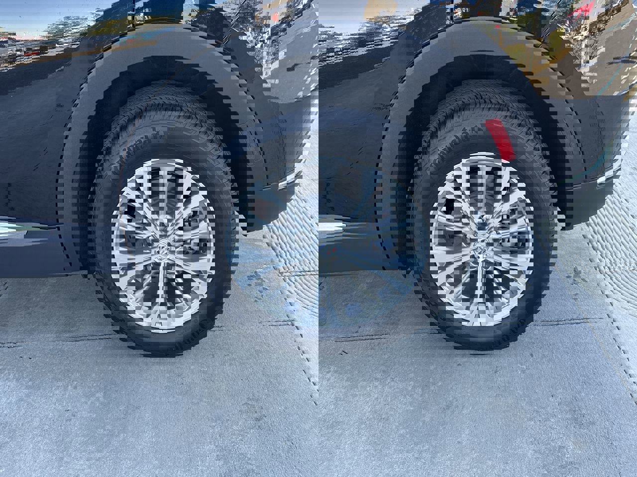 Used 2023 Buick Envision Preferred image 30