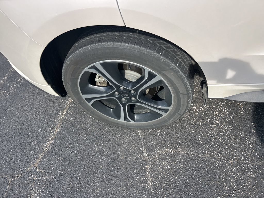 Used 2019 Ford Edge ST AWD/4WD image 10