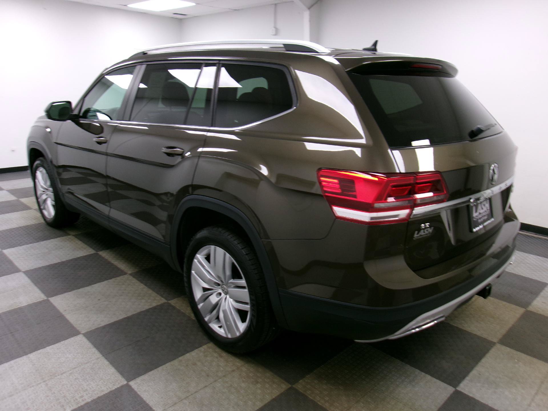 Used 2019 Volkswagen Atlas SE AWD/4WD image 2
