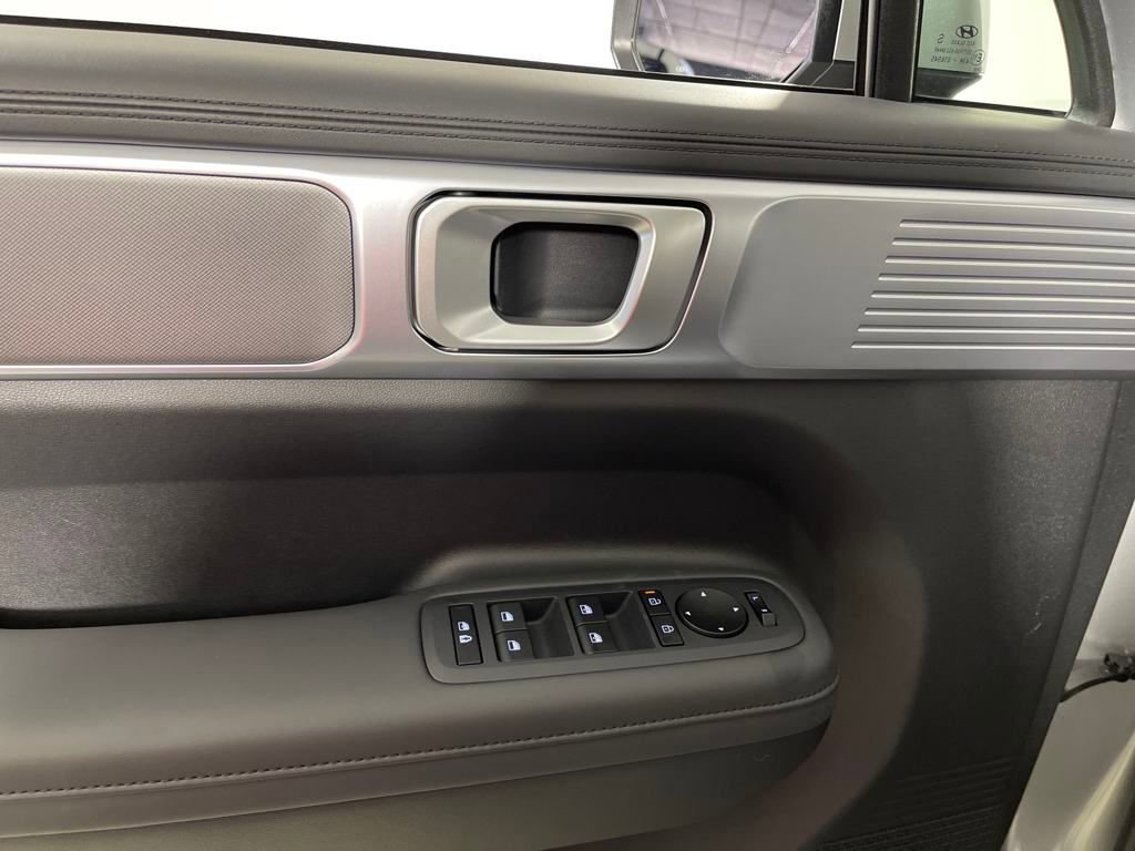 New 2026 Hyundai Santa Fe SEL image 18