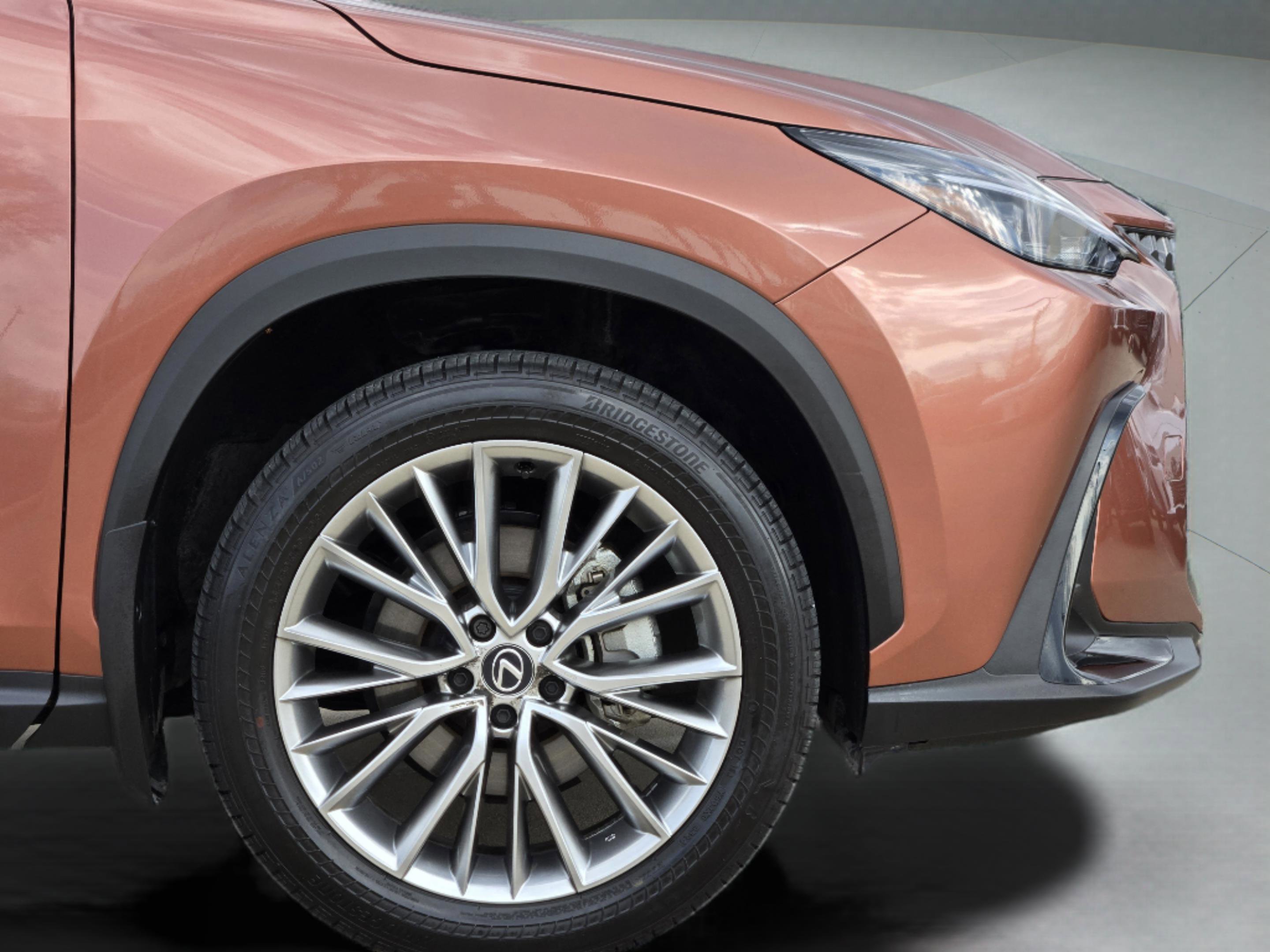 Used 2025 Lexus NX 350 Premium Package image 12