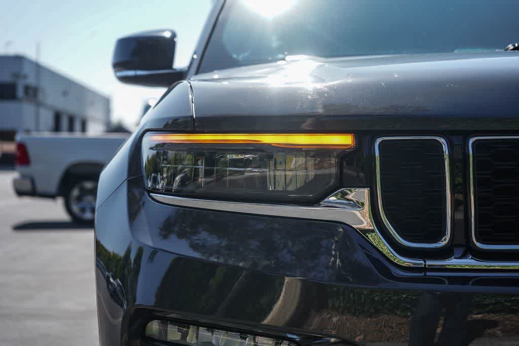 Used 2022 Jeep Grand Cherokee Limited 4xe w/ MOPAR Finishing Package AWD/4WD image 10