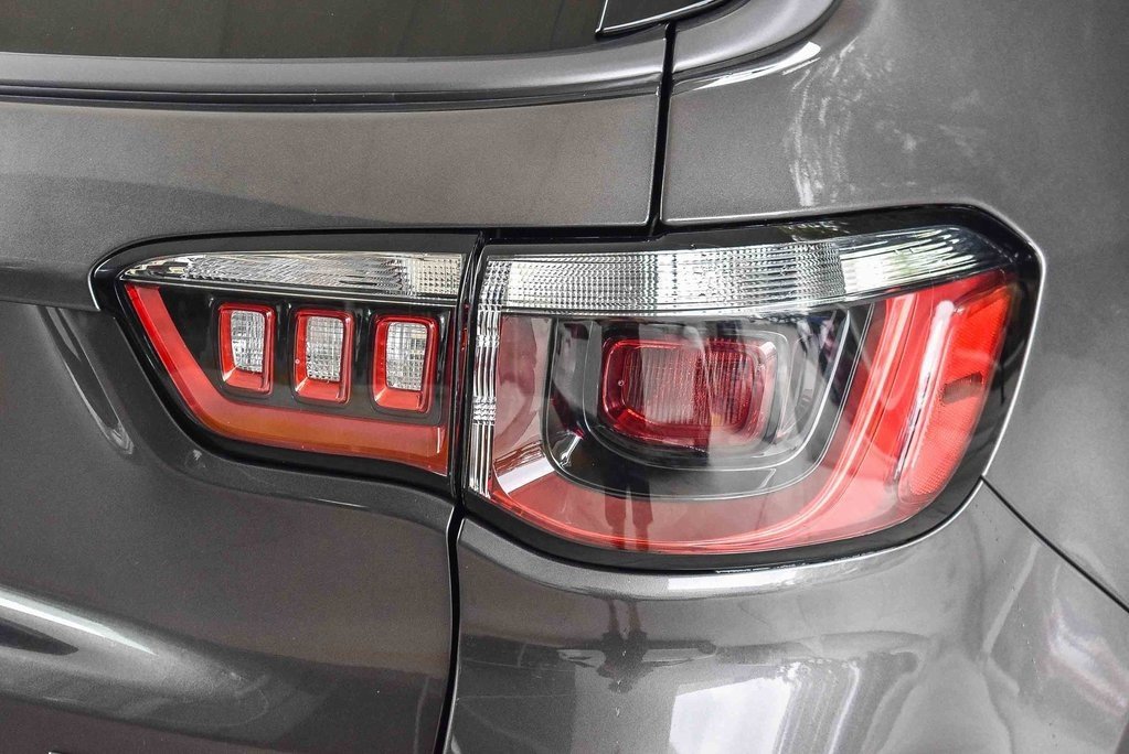 Used 2022 Jeep Compass Trailhawk w/ Sun and Sound Group image 7