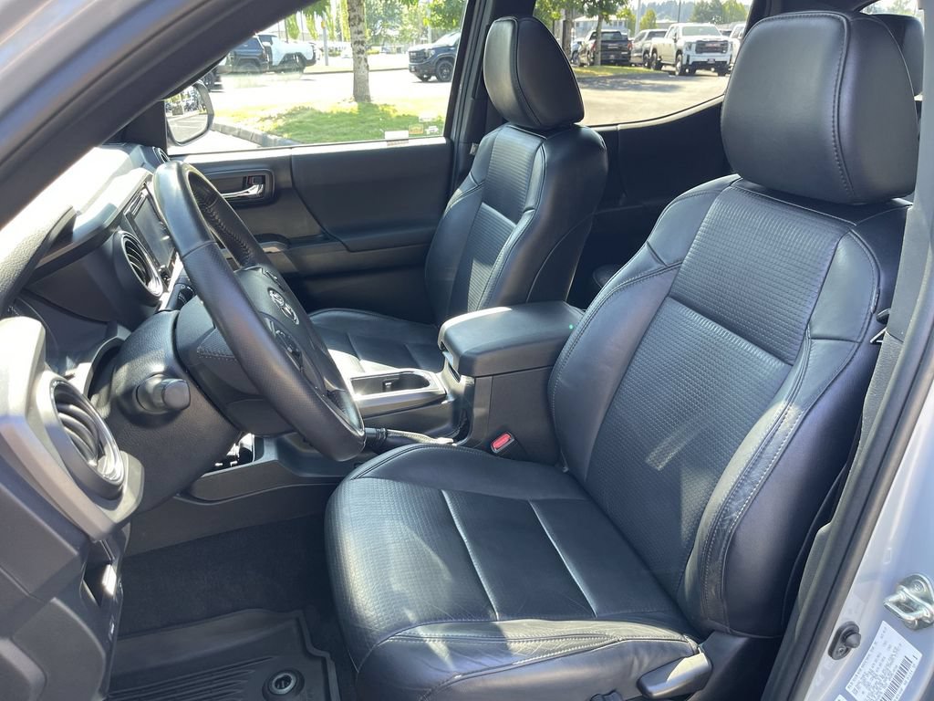 Used 2019 Toyota Tacoma TRD Off-Road AWD/4WD image 20