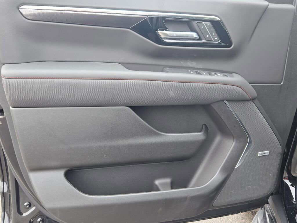 New 2026 Chevrolet Suburban RST w/ Comfort Package image 27