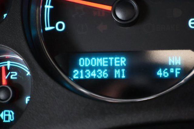 Used 2012 Chevrolet Suburban LT image 16