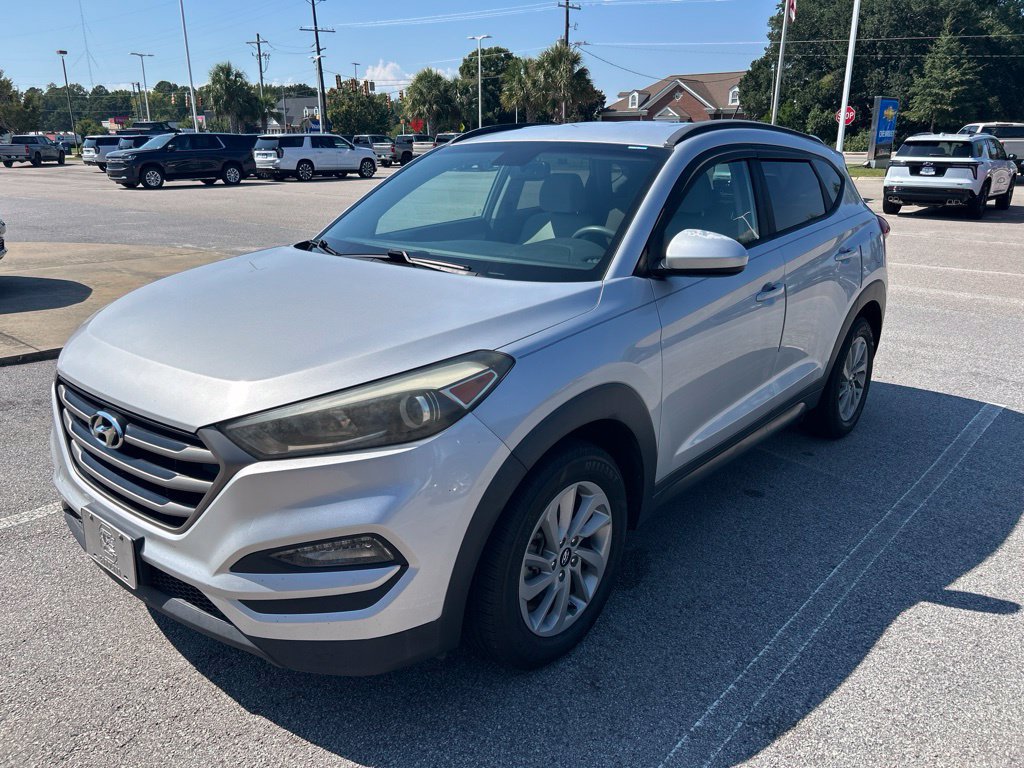 Used 2016 Hyundai Tucson SE w/ Option Group 02 FWD image 1
