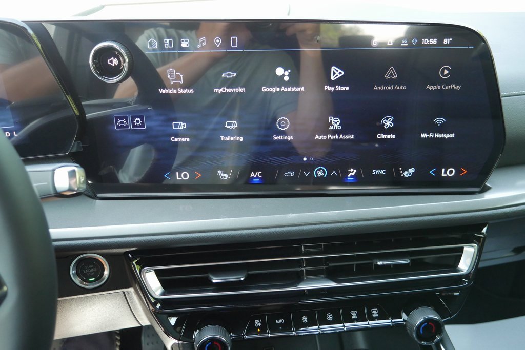 New 2026 Chevrolet Traverse LT w/ Enhanced Driving Package image 15