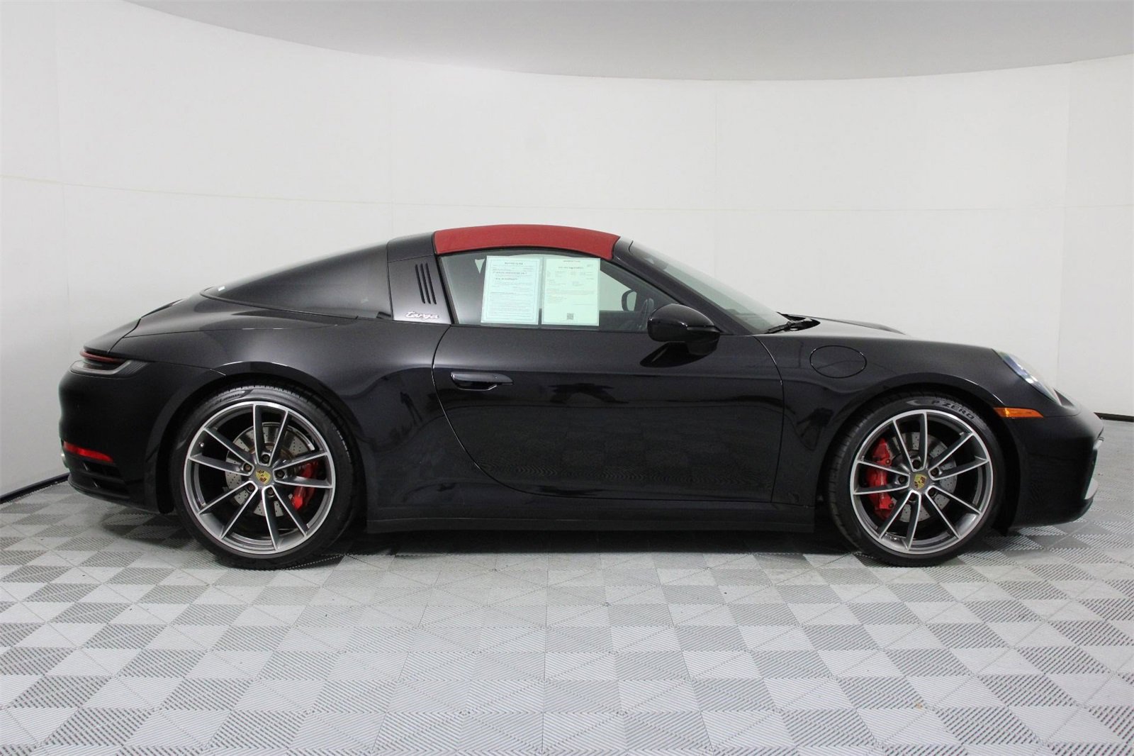 Used 2021 Porsche 911 Targa 4S image 8