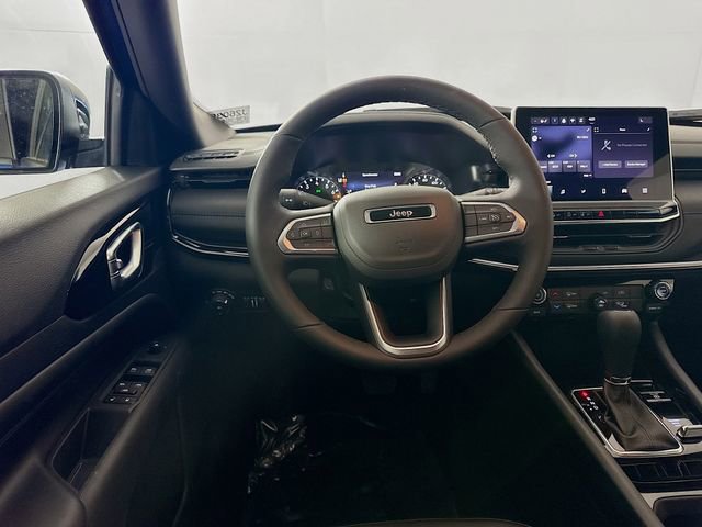 New 2026 Jeep Compass Latitude image 20