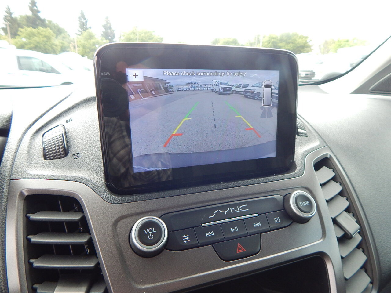 Used 2020 Ford Transit Connect XL image 25