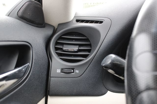 Used 2010 Lexus IS 350C RWD image 8