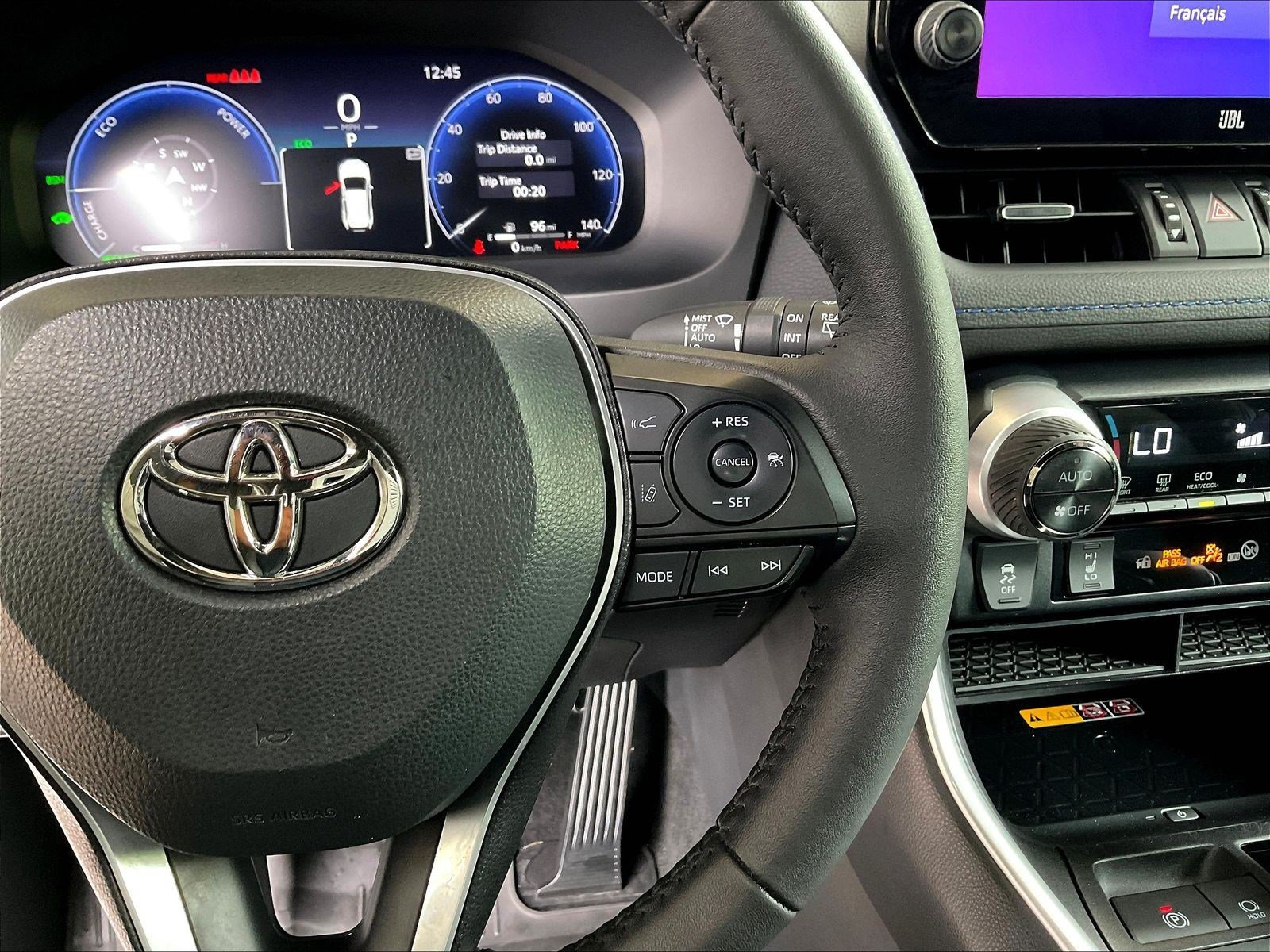 Used 2023 Toyota RAV4 XSE AWD/4WD image 12