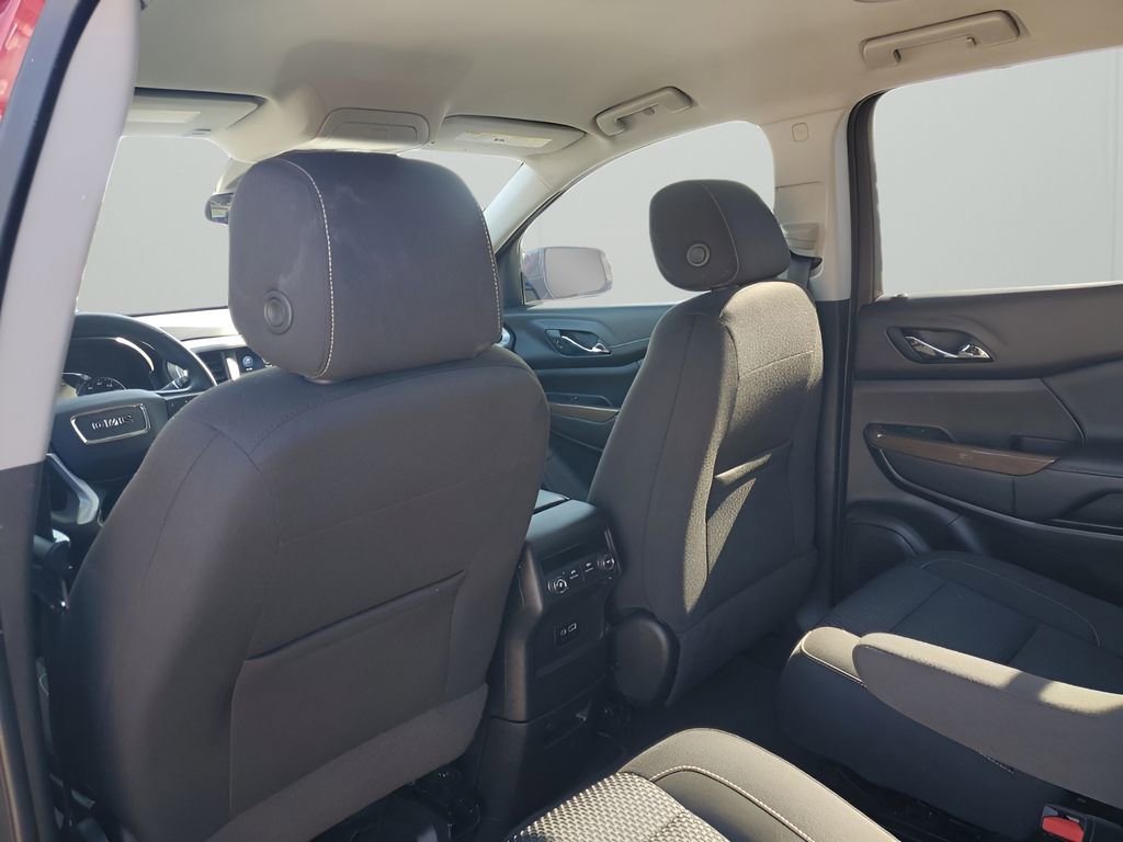 Used 2023 GMC Acadia SLE w/ Elevation Edition image 18