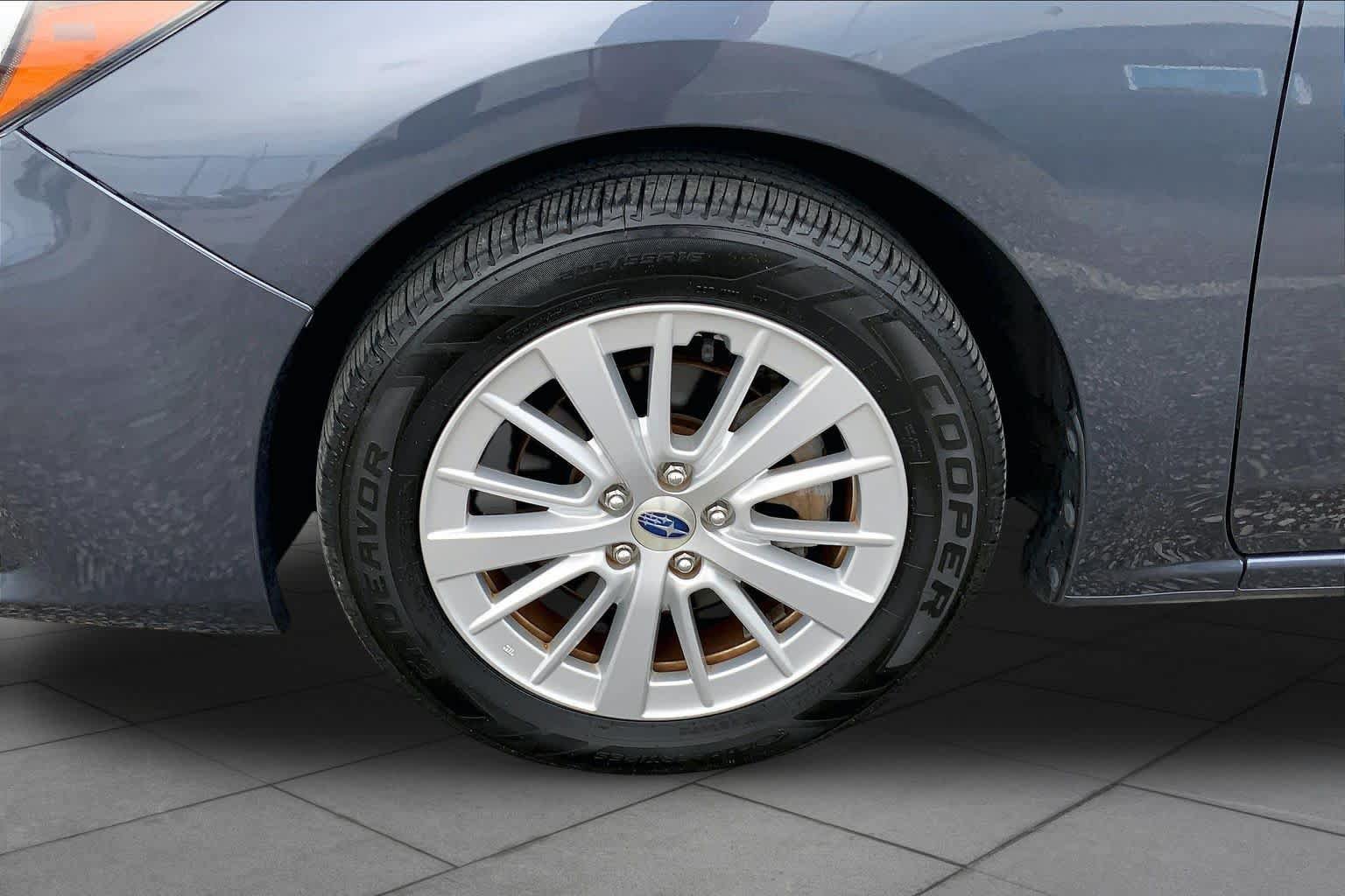 Used 2017 Subaru Impreza 2.0i Premium AWD/4WD image 10