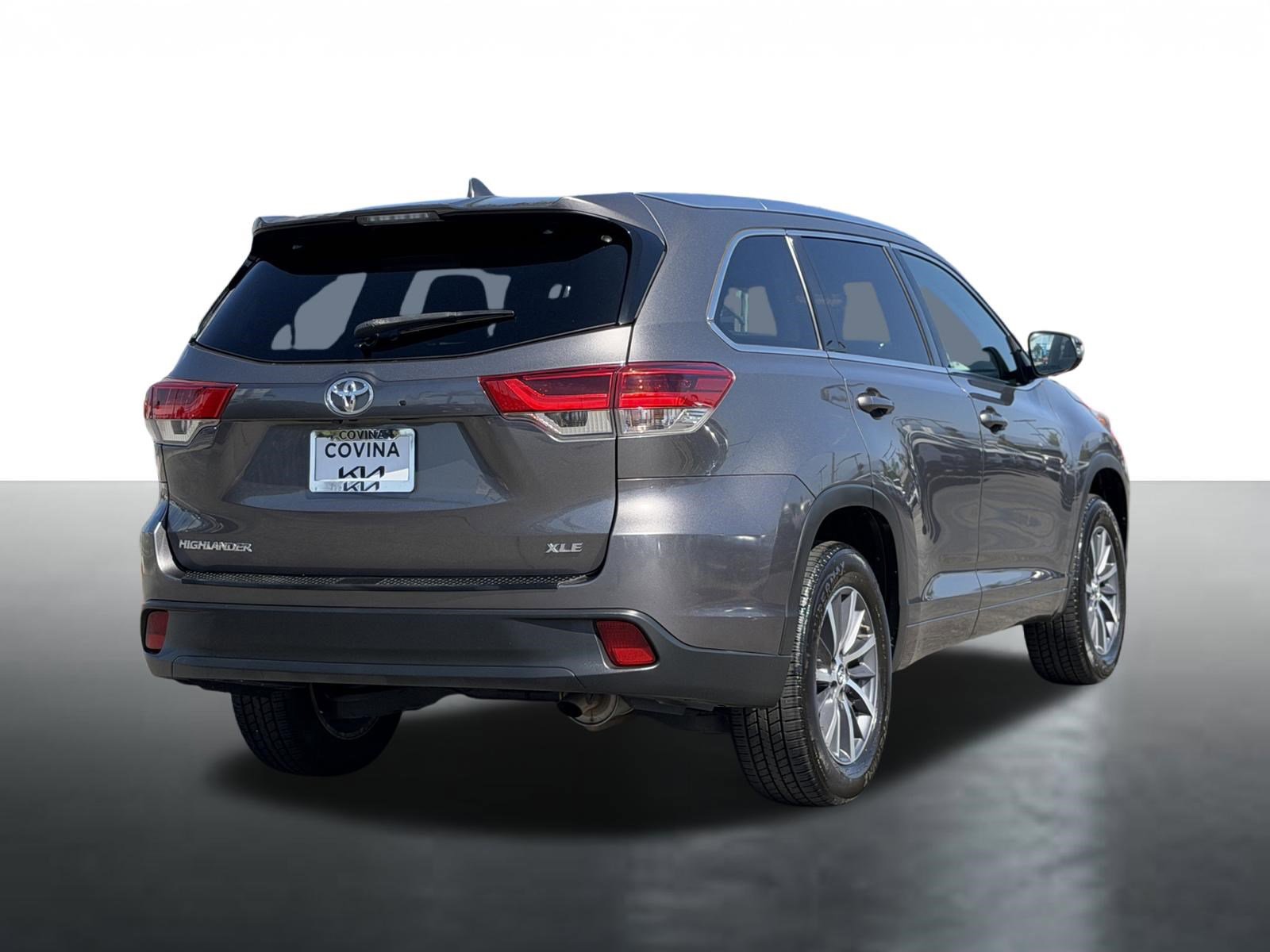 Used 2018 Toyota Highlander XLE FWD image 8
