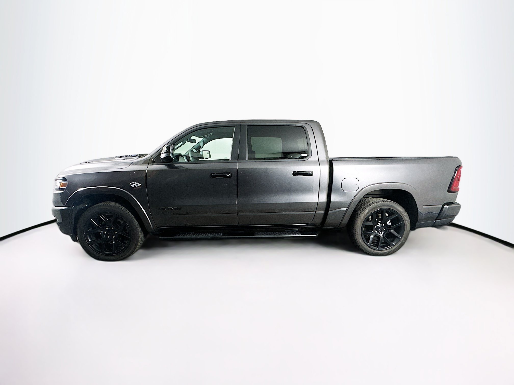 Used 2026 RAM 1500 Laramie w/ Night Edition AWD/4WD image 4