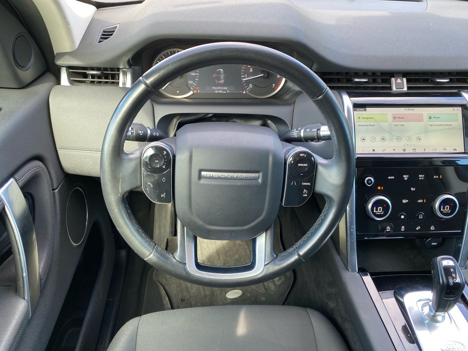 Used 2020 Land Rover Discovery Sport AWD/4WD image 15