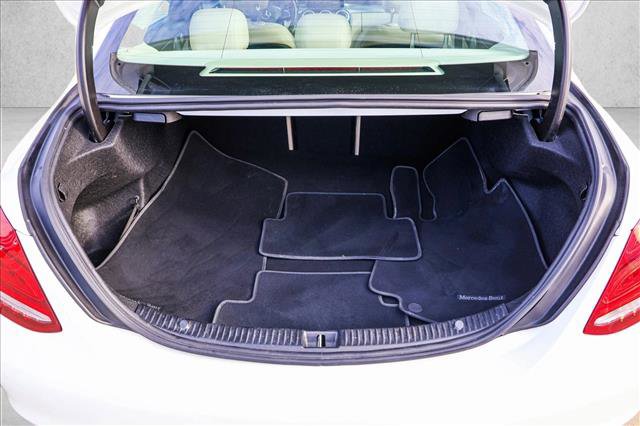 Used 2018 Mercedes-Benz C 300 4MATIC Sedan image 25