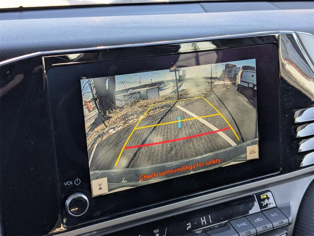 Used 2025 Toyota Camry SE image 24