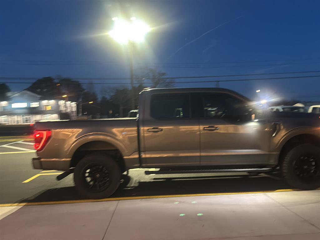 Used 2021 Ford F150 XLT w/ Equipment Group 302A High image 5