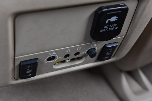 Used 2014 Nissan Pathfinder Platinum w/ Platinum Premium Package AWD/4WD image 29
