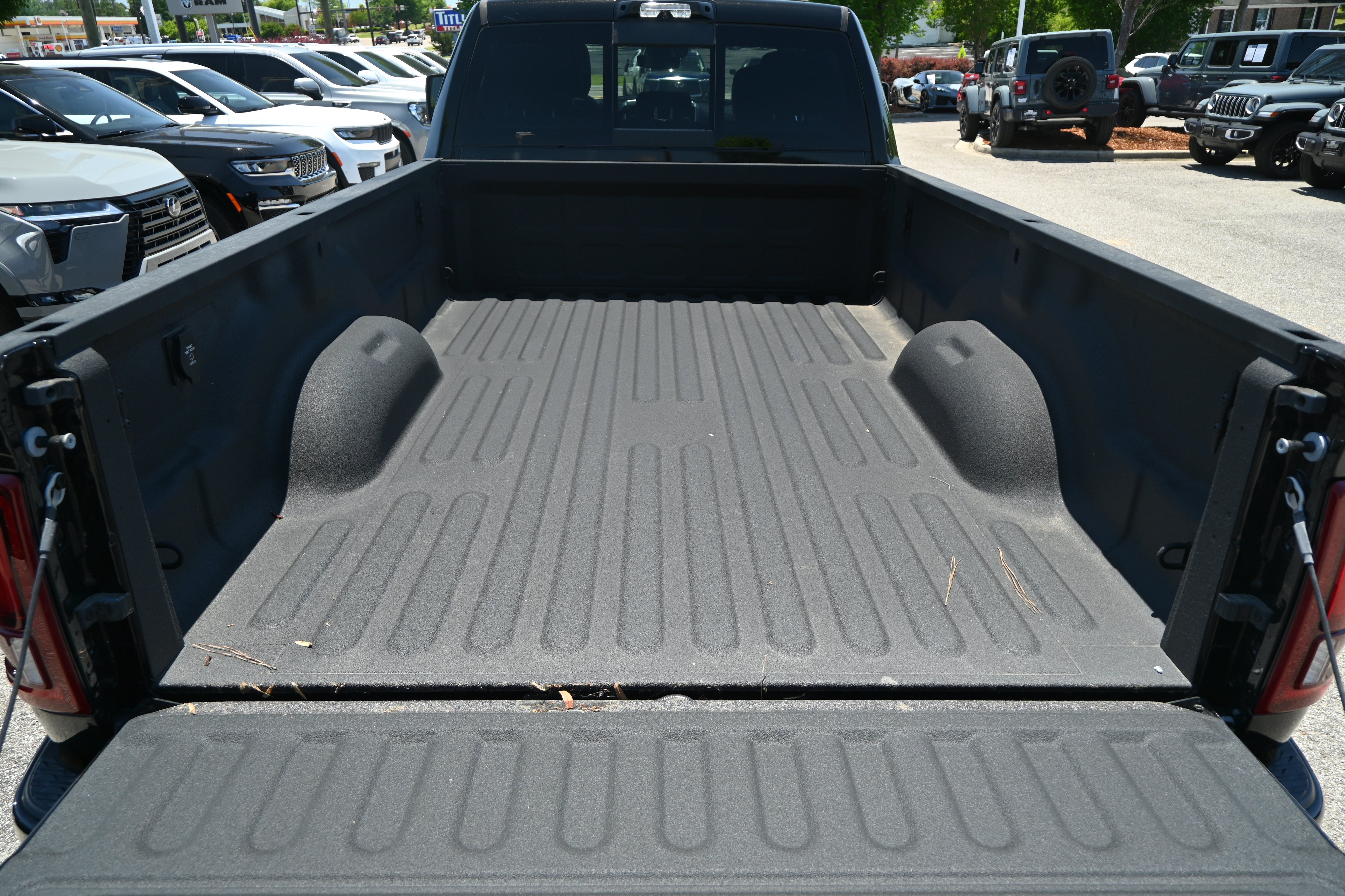 New 2026 RAM 2500 Big Horn AWD/4WD image 32