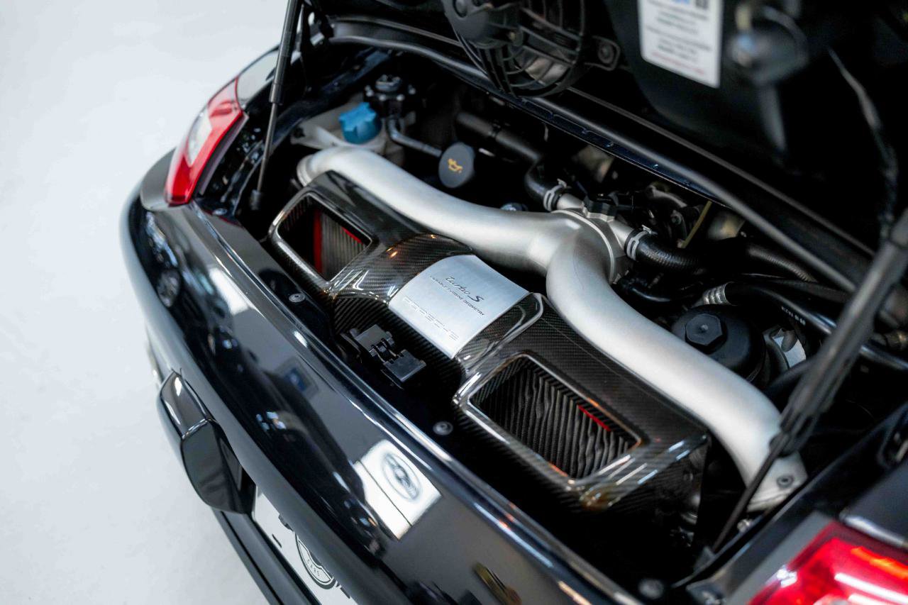 Used 2011 Porsche 911 Turbo S image 87