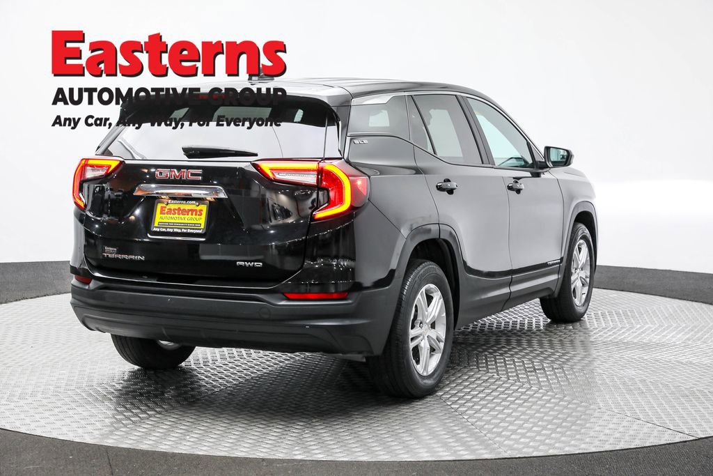 Used 2022 GMC Terrain SLE image 5
