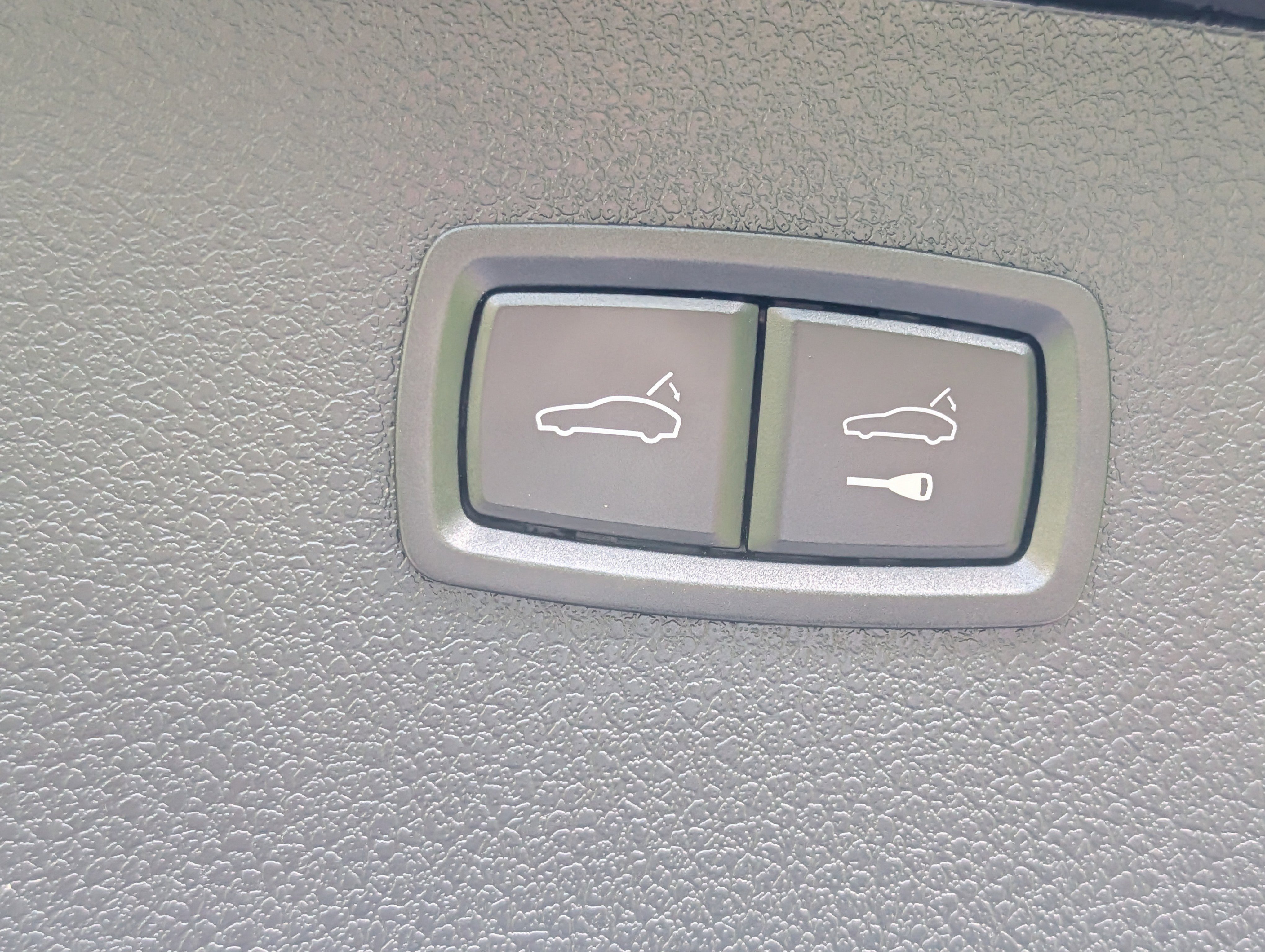 Used 2020 Porsche Macan S image 33