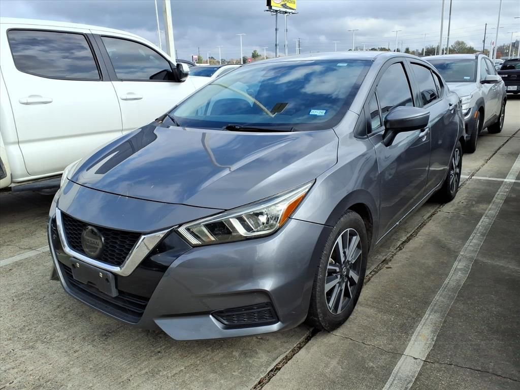 Used 2021 Nissan Versa SV image 4