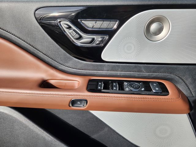 New 2026 Lincoln Aviator Reserve image 9