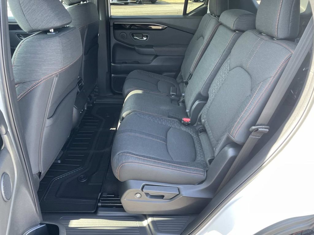 New 2026 Honda Pilot Sport image 10