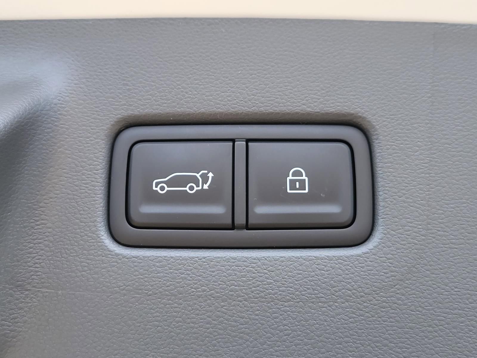 New 2026 Hyundai Santa Fe SE FWD image 9