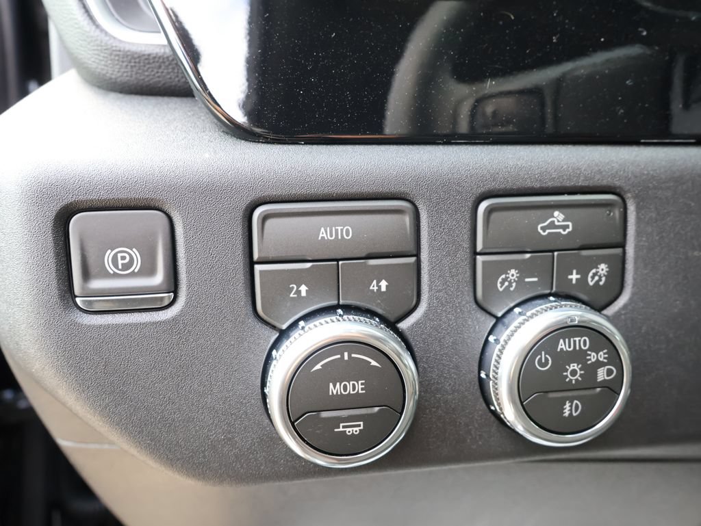 New 2026 GMC Sierra 1500 Elevation w/ Elevation Select Package AWD/4WD image 13
