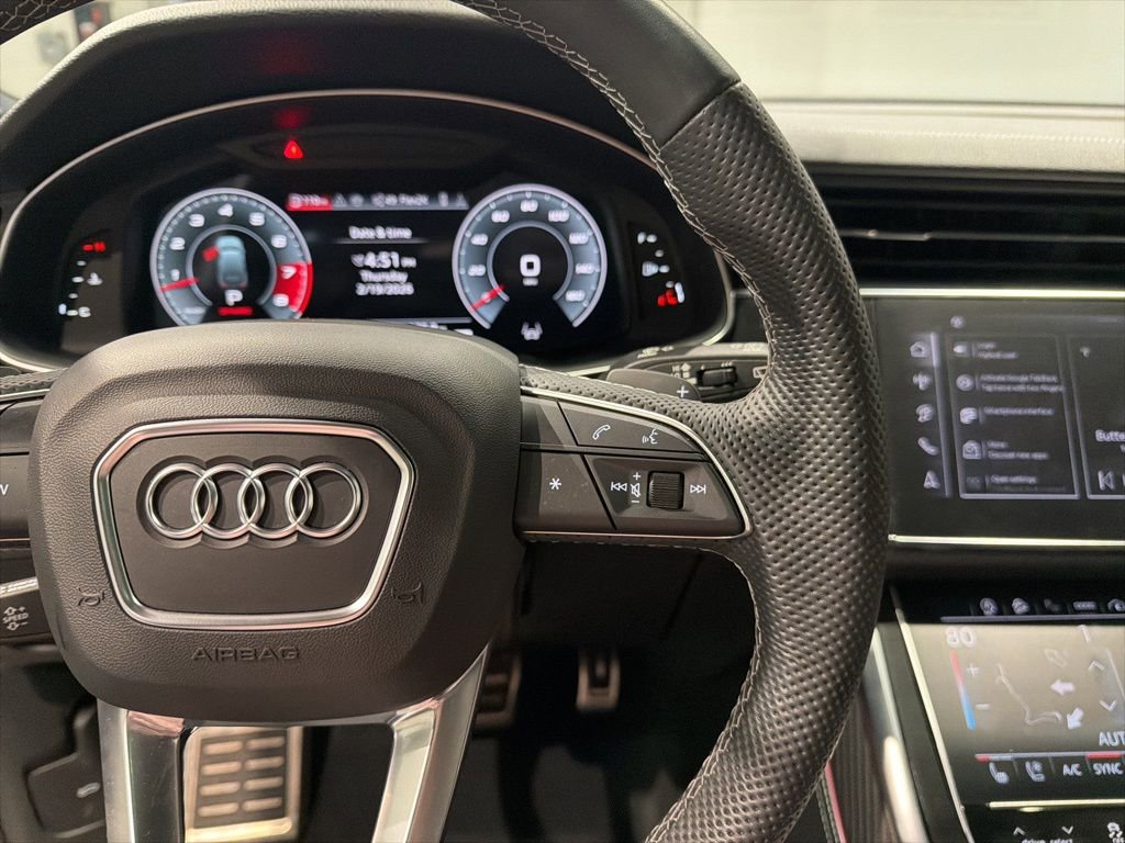 Used 2025 Audi SQ7 Prestige image 24