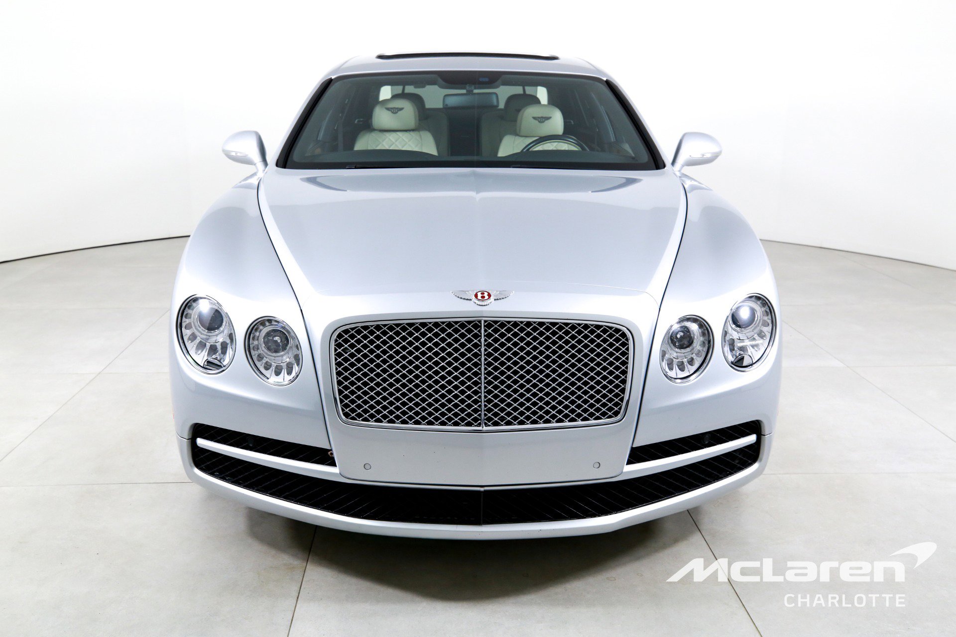 Used 2017 Bentley Flying Spur V8 image 4