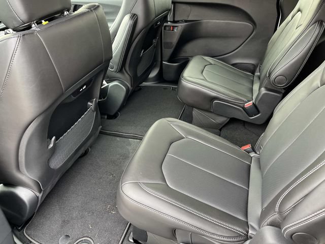 New 2026 Chrysler Pacifica Select w/ S Appearance Package AWD/4WD image 16