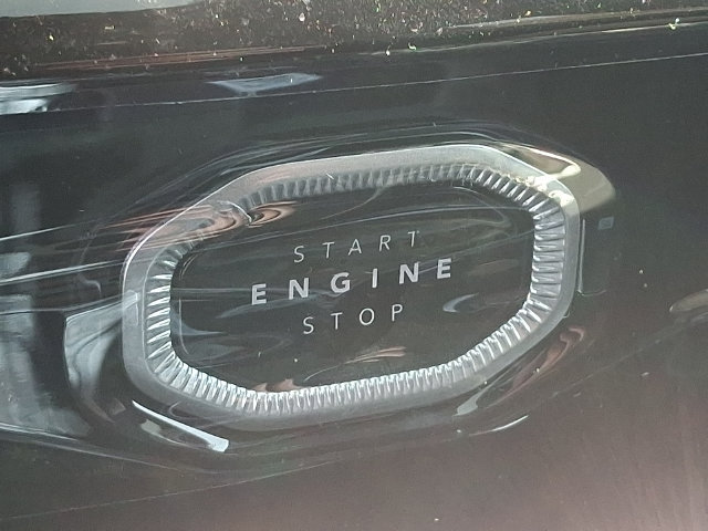 New 2026 Jeep Grand Cherokee Altitude AWD/4WD image 16