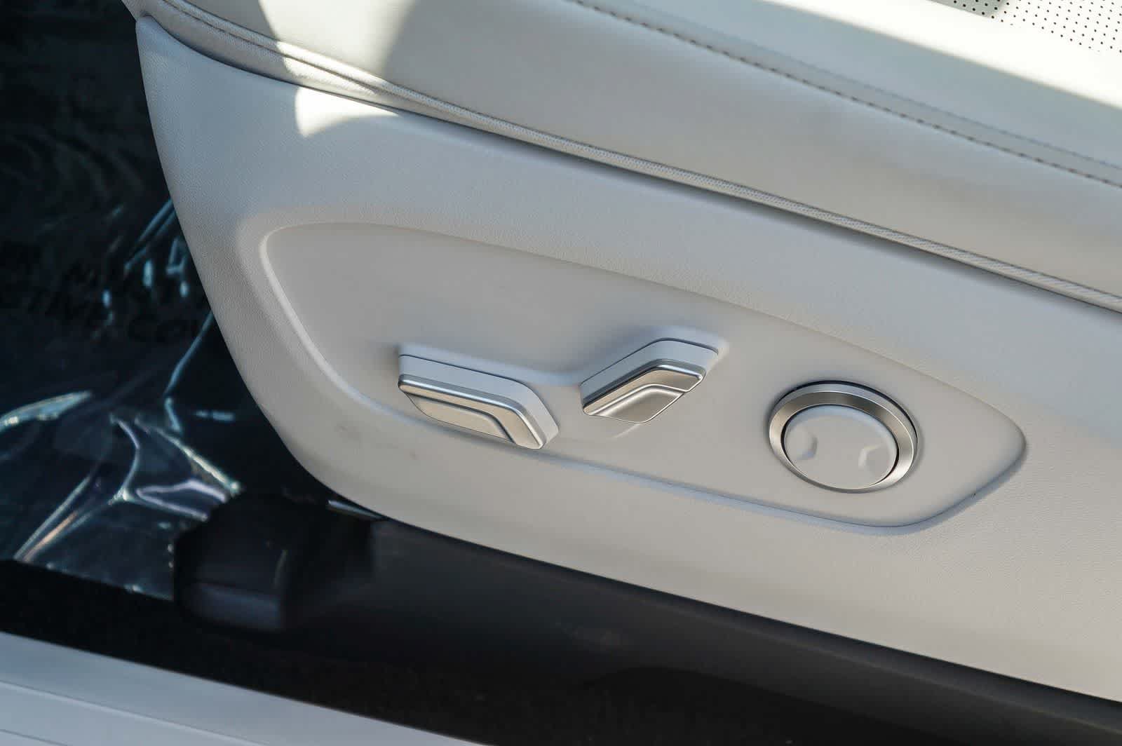 Certified 2026 Hyundai Ioniq 9 SEL AWD/4WD image 28