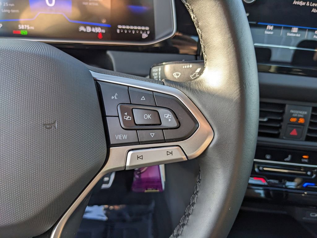 Certified 2025 Volkswagen Jetta Sport image 25