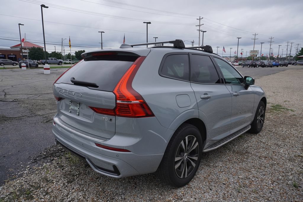 Used 2024 Volvo XC60 B5 Core AWD/4WD image 6