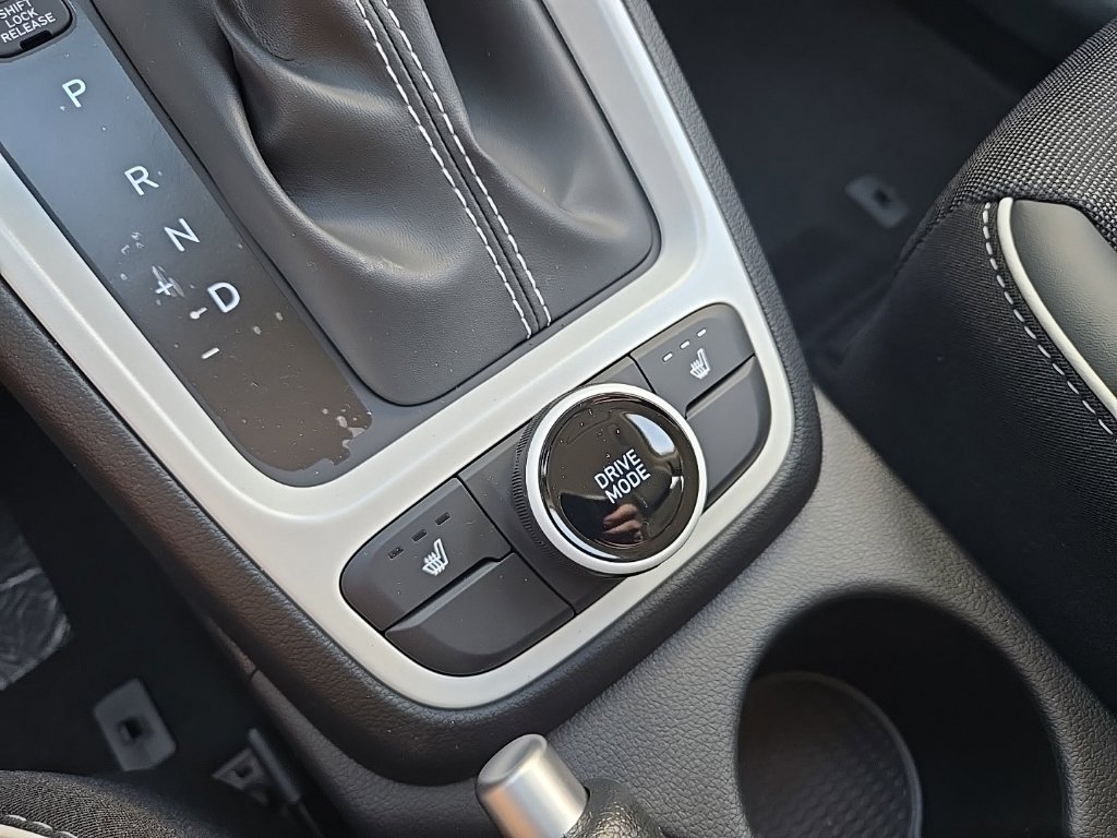 New 2026 Hyundai Venue SEL FWD image 37