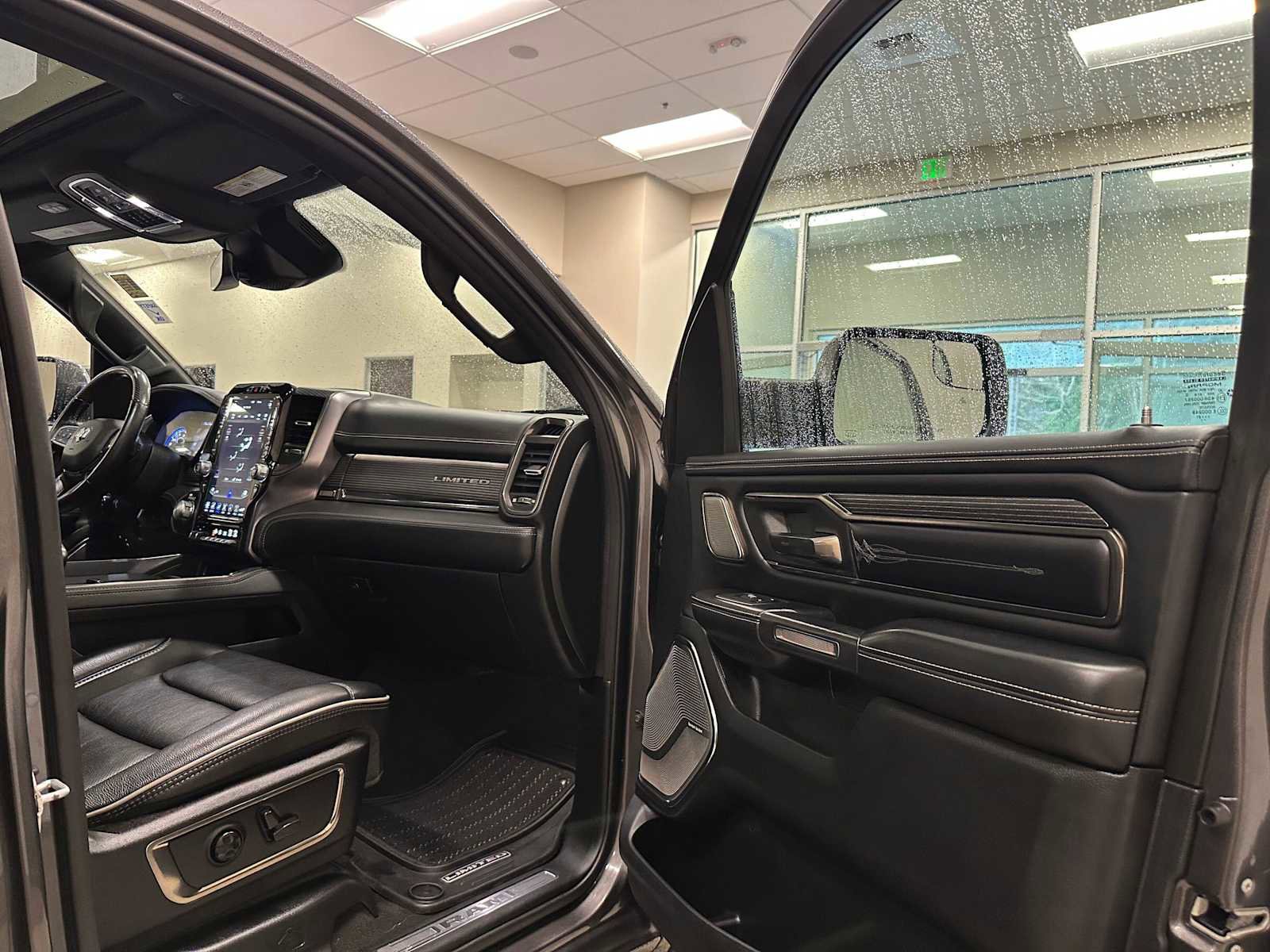 Used 2021 RAM 1500 Limited AWD/4WD image 30
