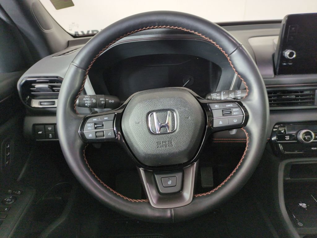 Certified 2024 Honda Pilot TrailSport image 18