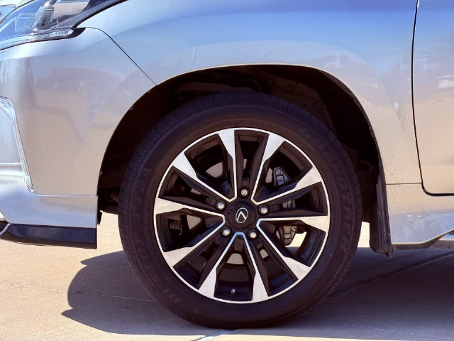 Used 2021 Lexus LX 570 4WD w/ Sport Package image 13