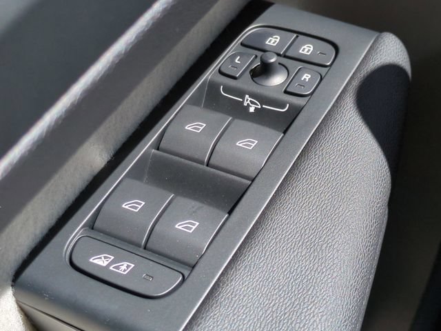 New 2026 Volvo XC40 B5 Ultra AWD/4WD image 20