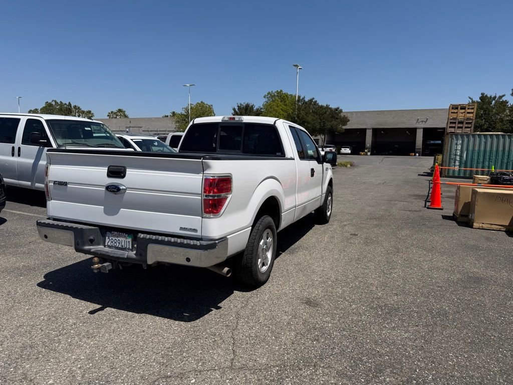 Used 2014 Ford F150 XLT w/ XLT Convenience Package RWD image 3