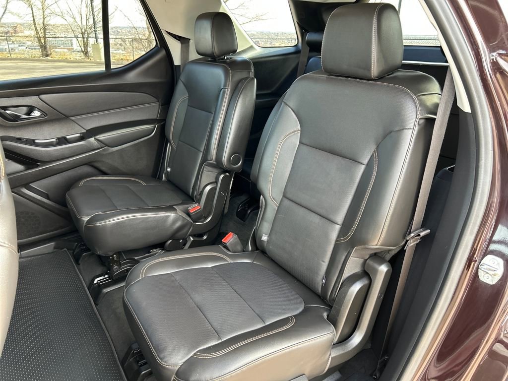 Used 2021 Chevrolet Traverse Premier image 20