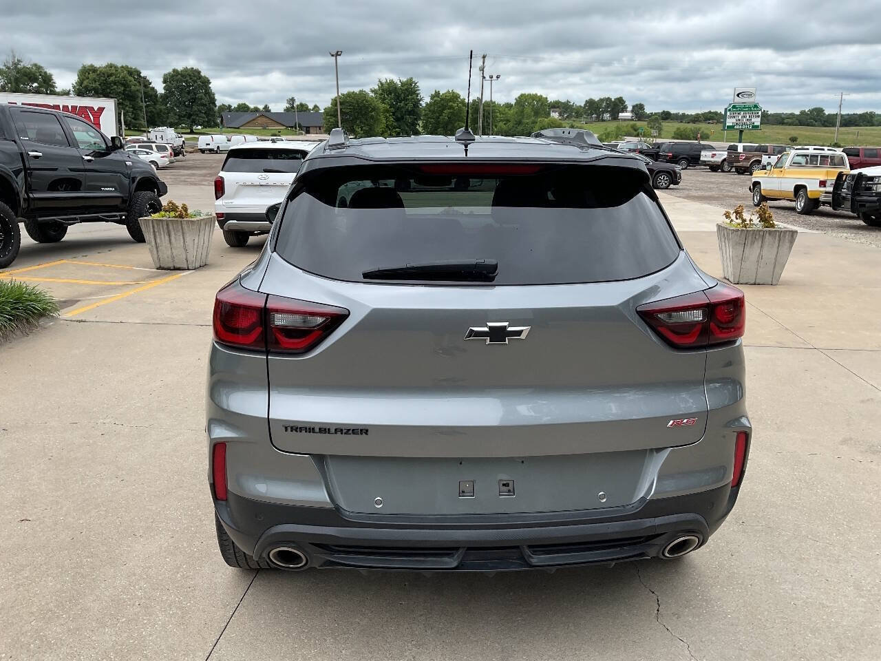 Used 2024 Chevrolet TrailBlazer RS w/ Convenience Package FWD image 8